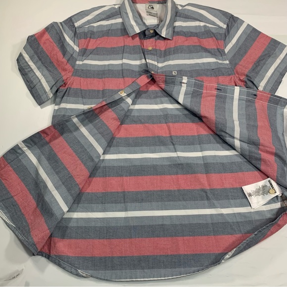 Quiksilver Men's Striped Button down short sleeve shirts size Medium - Picture 5 of 10